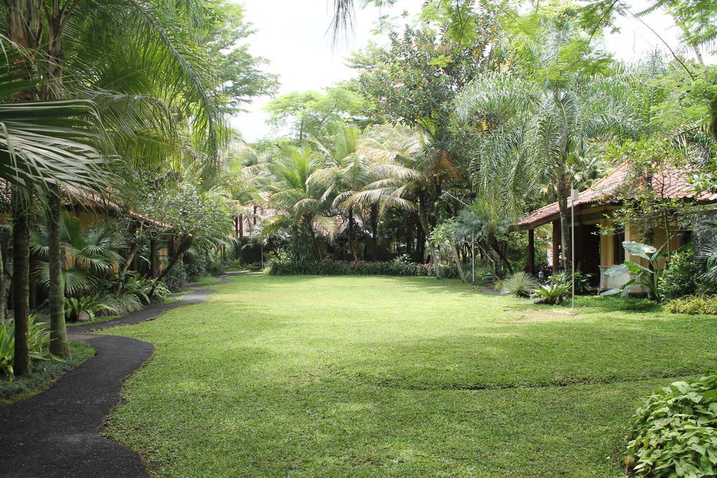 Laras Asri Resort & Spa Salatiga Zewnętrze zdjęcie