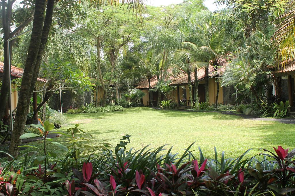 Laras Asri Resort & Spa Salatiga Zewnętrze zdjęcie