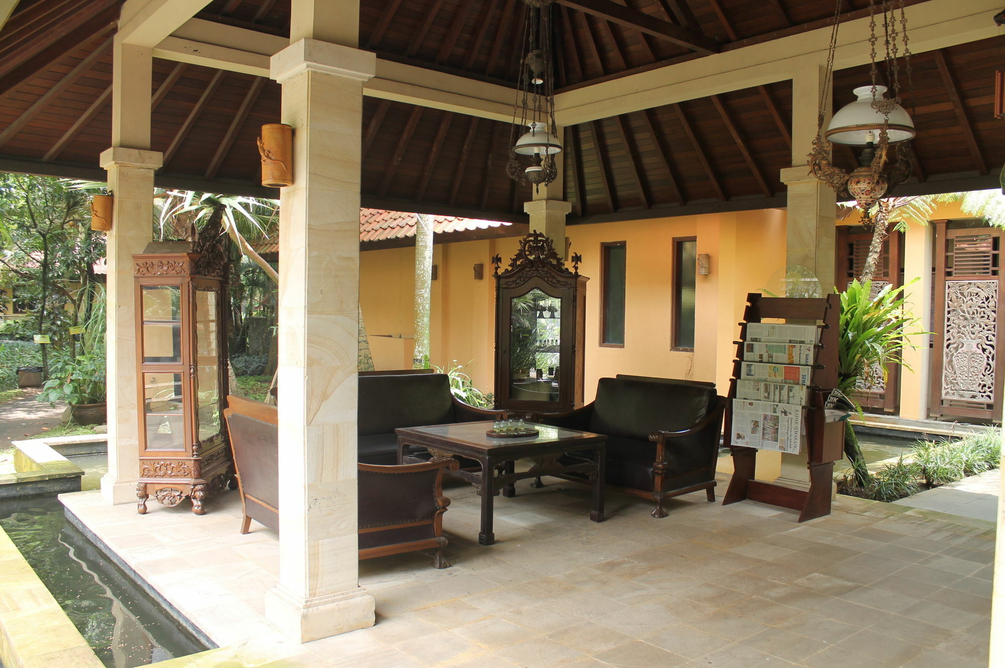 Laras Asri Resort & Spa Salatiga Zewnętrze zdjęcie